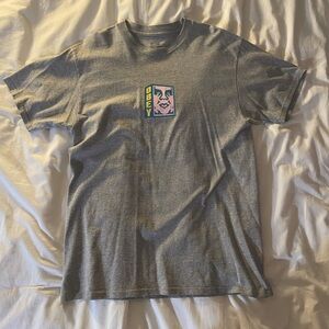 Obey light gray graphic t-shirt